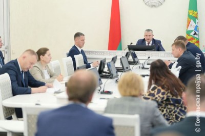 Каждый комбайн должен быть в строю: в облисполкоме обсудили готовность региона к уборочной кампании Совещание по вопросам сельского хозяйства провел председатель облисполкома Иван Крупко. Участие принял помощник Президента – инспектор по Гомельской о