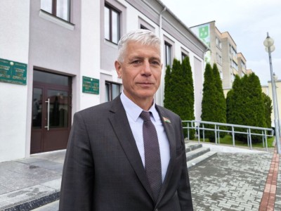 Намечаем векторы движения. Член Совета Республики Виктор Кондратович провел прием граждан в Добруше